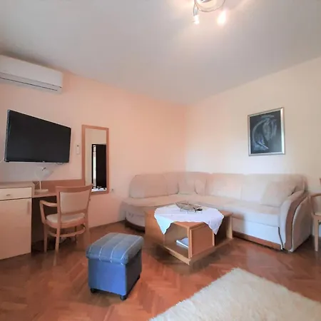 Family Cherry Guest house Krk Town